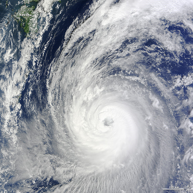 phanfone_tmo_2014276.jpg